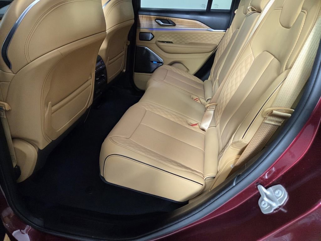 Certified 2024 Jeep Grand Cherokee Summit image 24