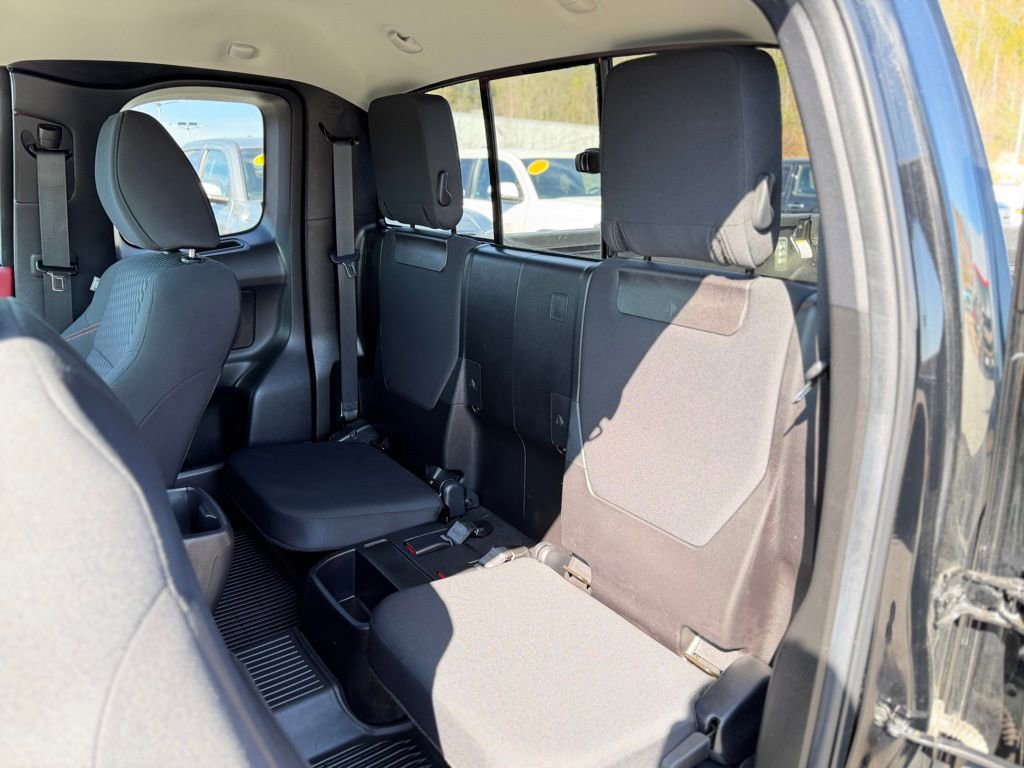 Certified 2023 Toyota Tacoma SR5 image 6