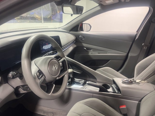 Used 2024 Hyundai Elantra SEL image 10