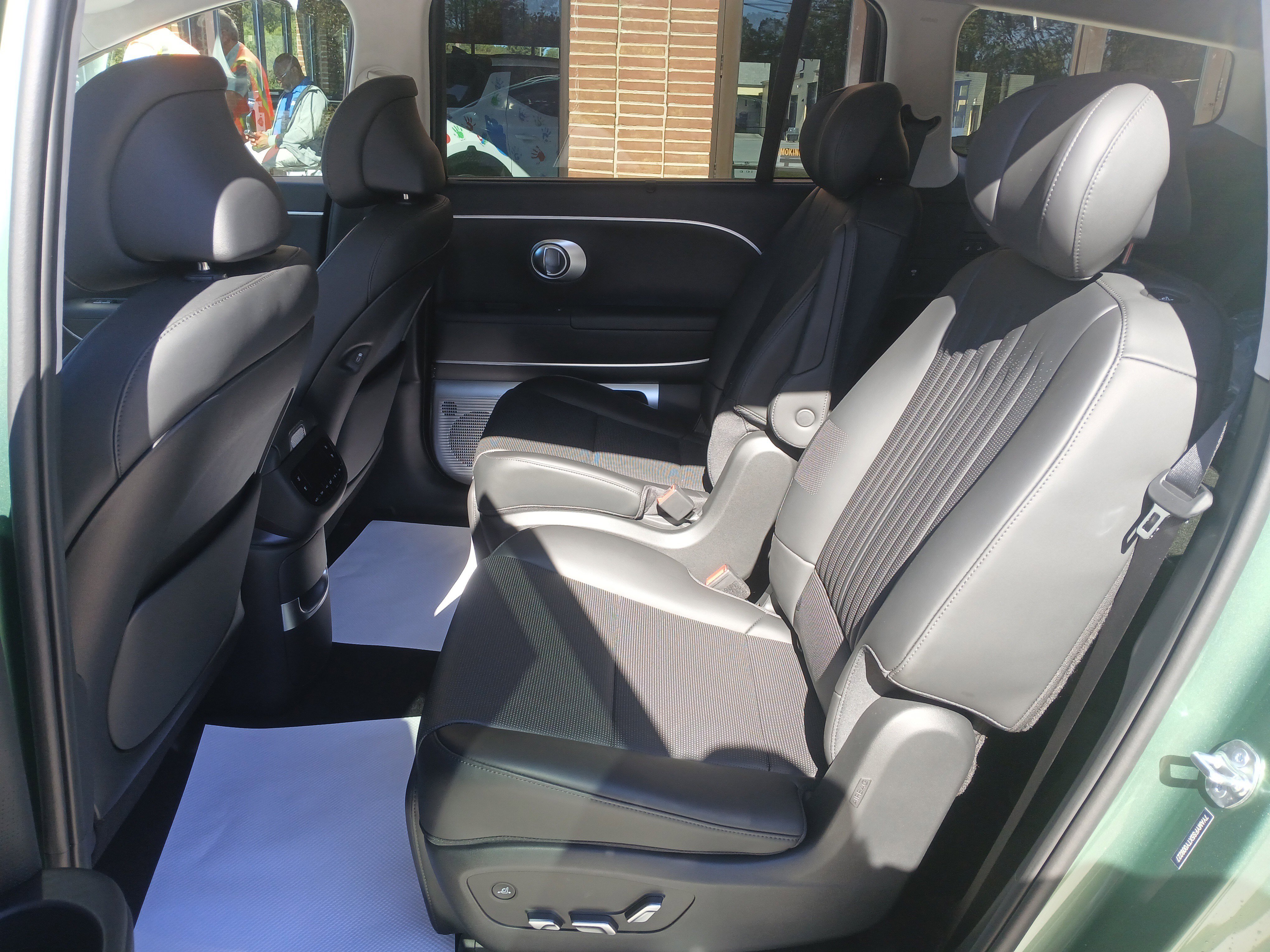 New 2026 Hyundai Ioniq 9 Calligraphy image 13