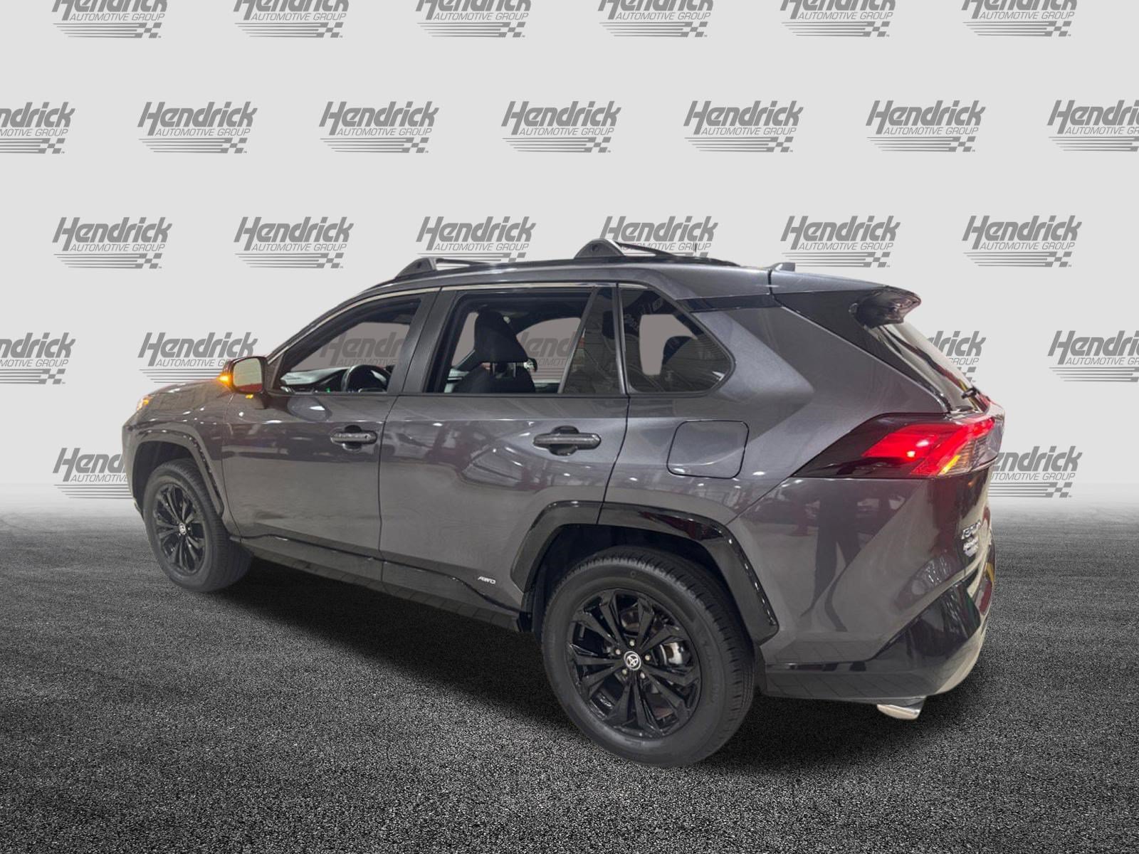 Used 2022 Toyota RAV4 SE w/ SE Grade Weather Package AWD/4WD image 43