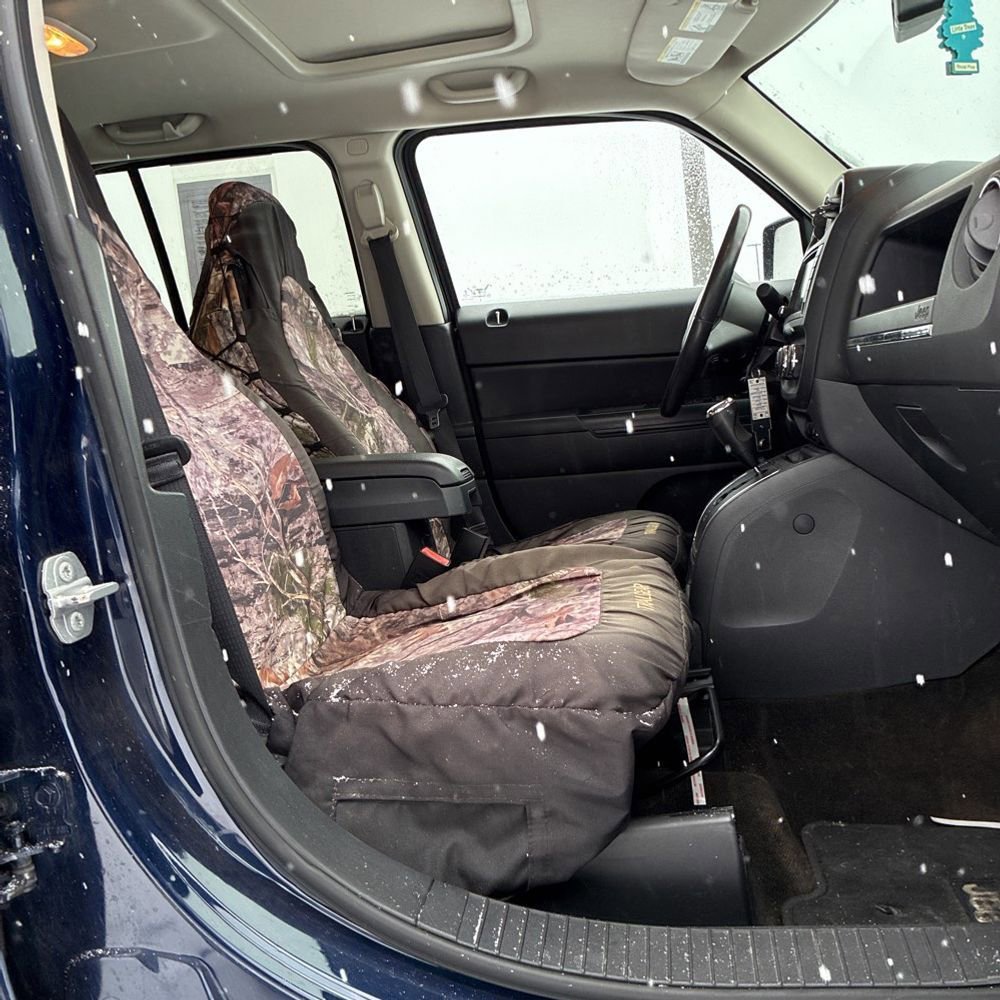 Used 2016 Jeep Patriot Latitude w/ Sun/Sound Group image 22