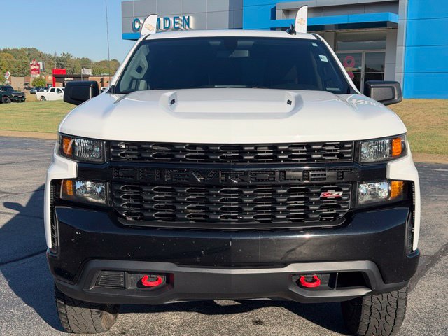 Used 2021 Chevrolet Silverado 1500 Custom Trail Boss w/ LPO, Dark Essentials Package AWD/4WD image 4