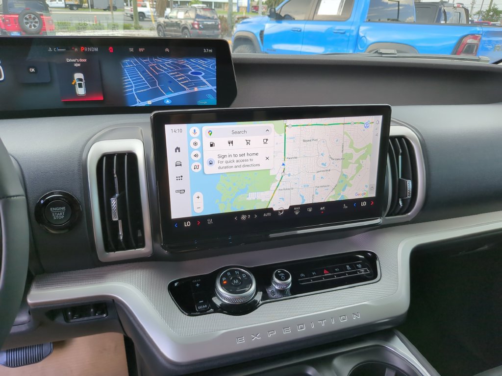New 2026 Ford Expedition Active RWD image 21