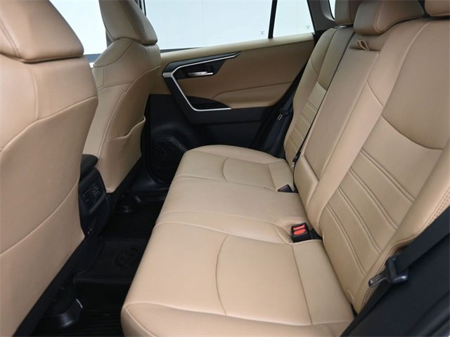 Used 2019 Toyota RAV4 XLE Premium image 19