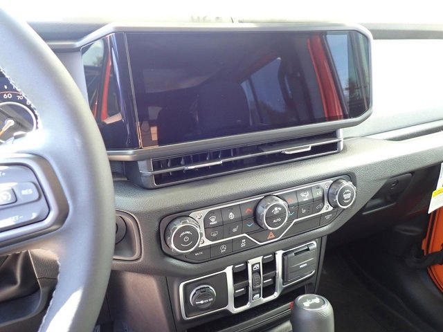 New 2025 Jeep Wrangler Sport S image 19