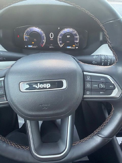 Used 2022 Jeep Compass Limited w/ Elite Group AWD/4WD image 17