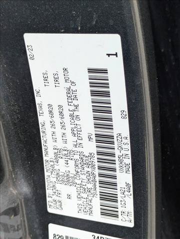 Used 2023 Toyota Sequoia Platinum AWD/4WD image 17