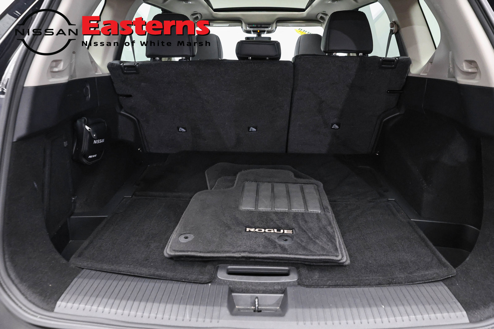 Used 2023 Nissan Rogue SL w/ SL Premium Package AWD/4WD image 9