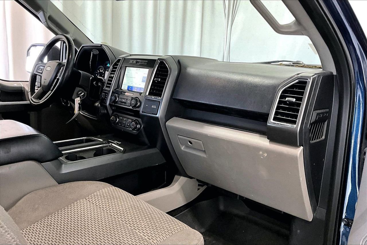 Used 2016 Ford F150 XLT w/ Equipment Group 302A Luxury image 28