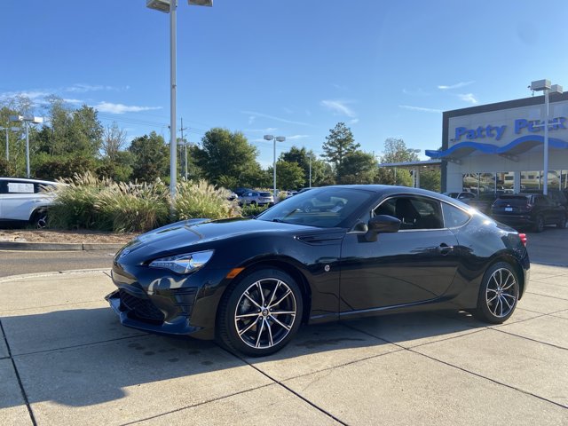 Used 2019 Toyota 86 RWD image 6