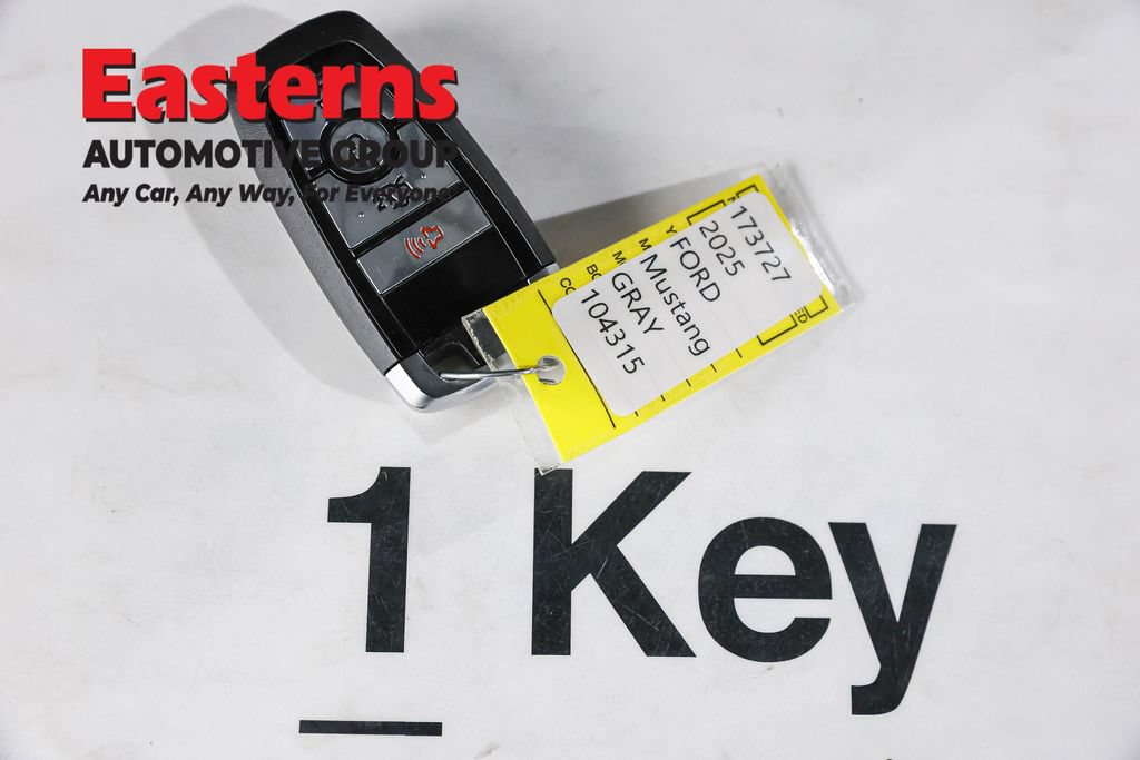 Used 2025 Ford Mustang Coupe RWD image 23
