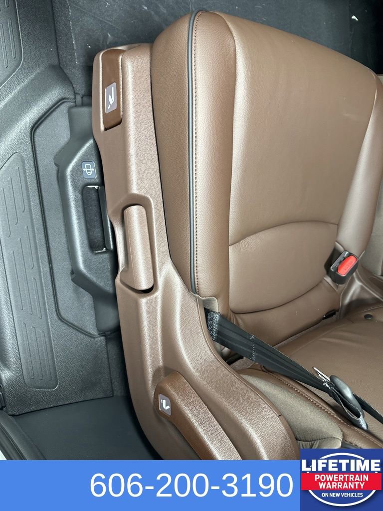 New 2026 Honda Odyssey Touring image 17