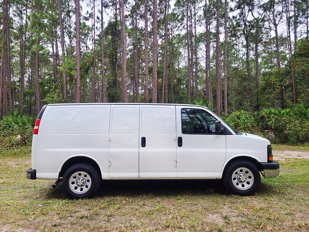 Used 2014 Chevrolet Express 1500 image 7