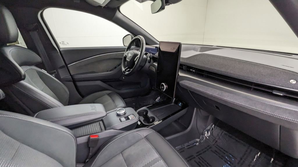 Certified 2023 Ford Mustang Mach-E GT w/ GT Performance Edition image 39
