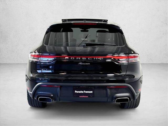 Certified 2026 Porsche Macan AWD/4WD image 10