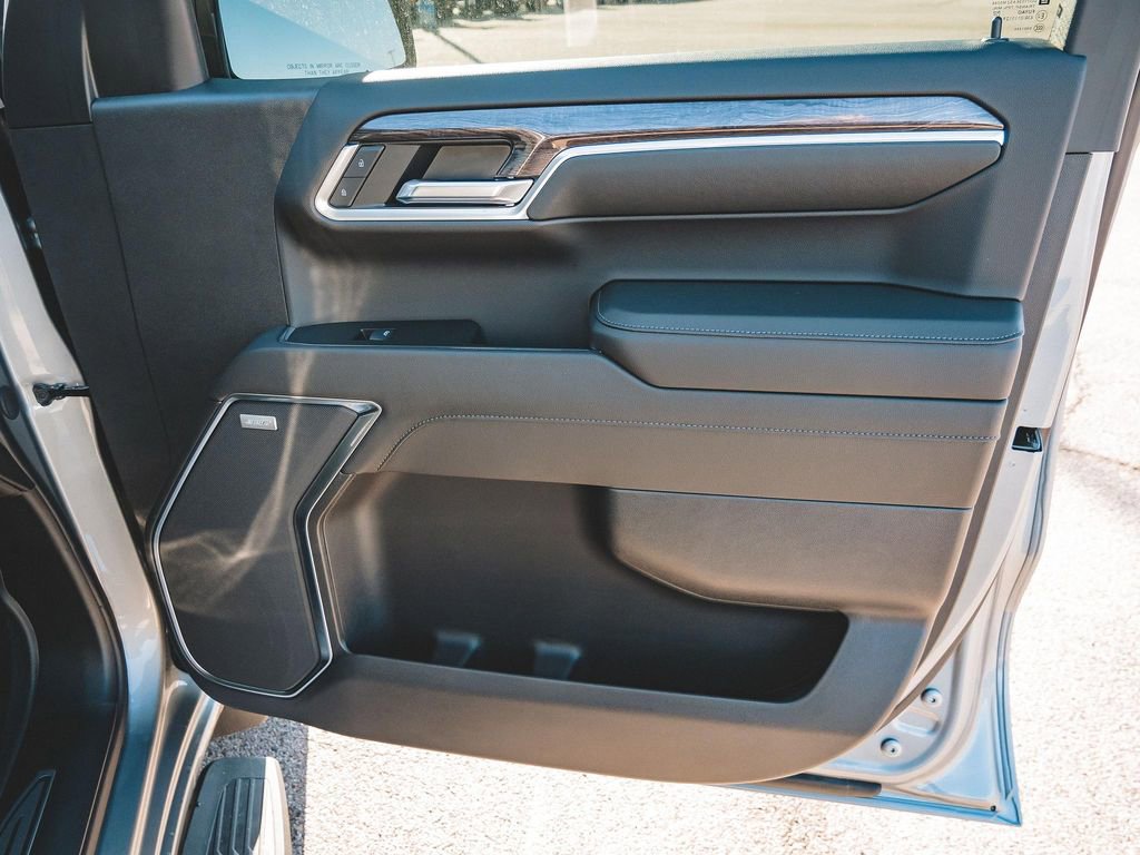 Used 2024 Chevrolet Silverado 1500 LTZ w/ LTZ Convenience Package II image 14