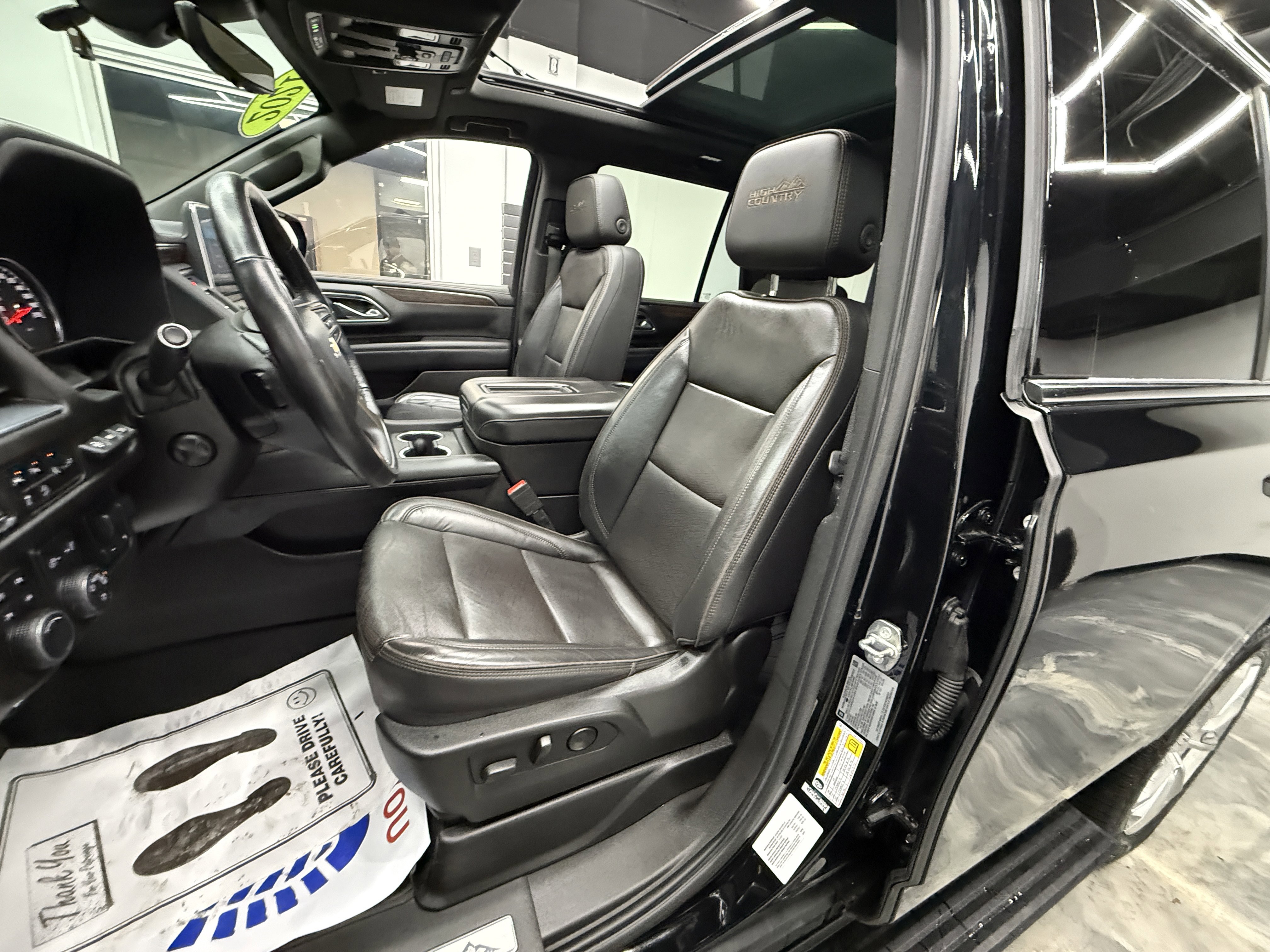 Used 2021 Chevrolet Tahoe High Country w/ Premium Package image 11