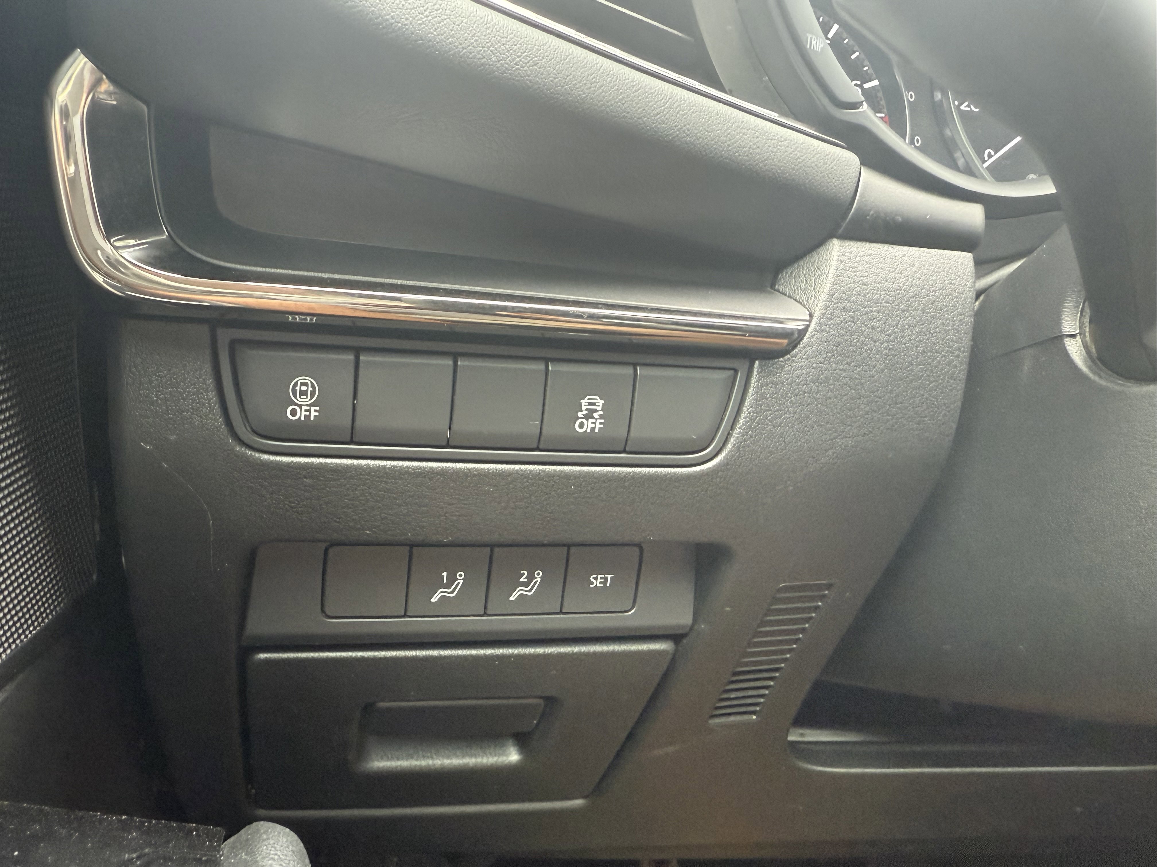 Used 2021 MAZDA MAZDA3 s image 31