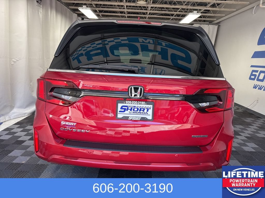 New 2026 Honda Odyssey Touring image 8