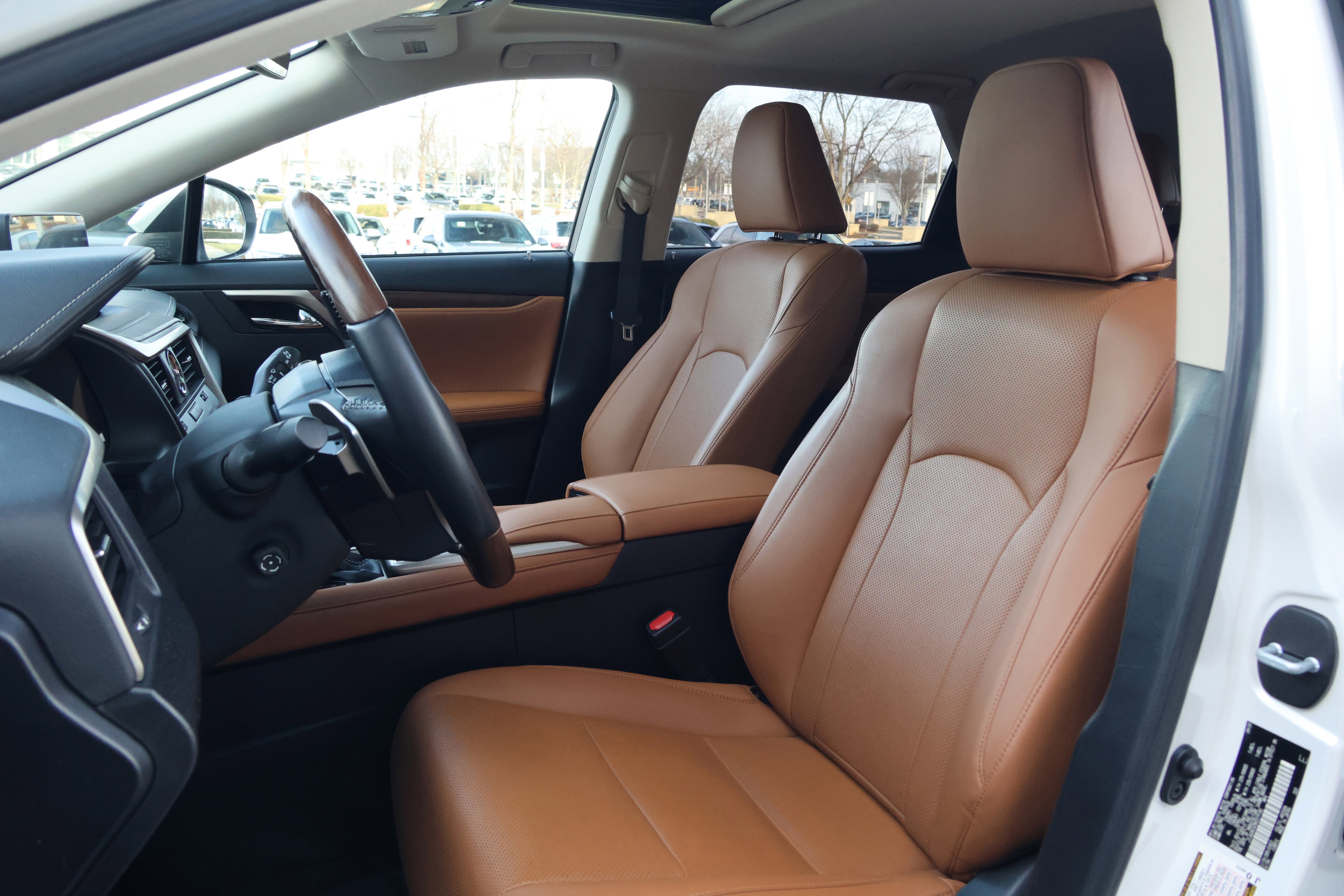 Used 2021 Lexus RX 350L FWD w/ Premium Package image 33