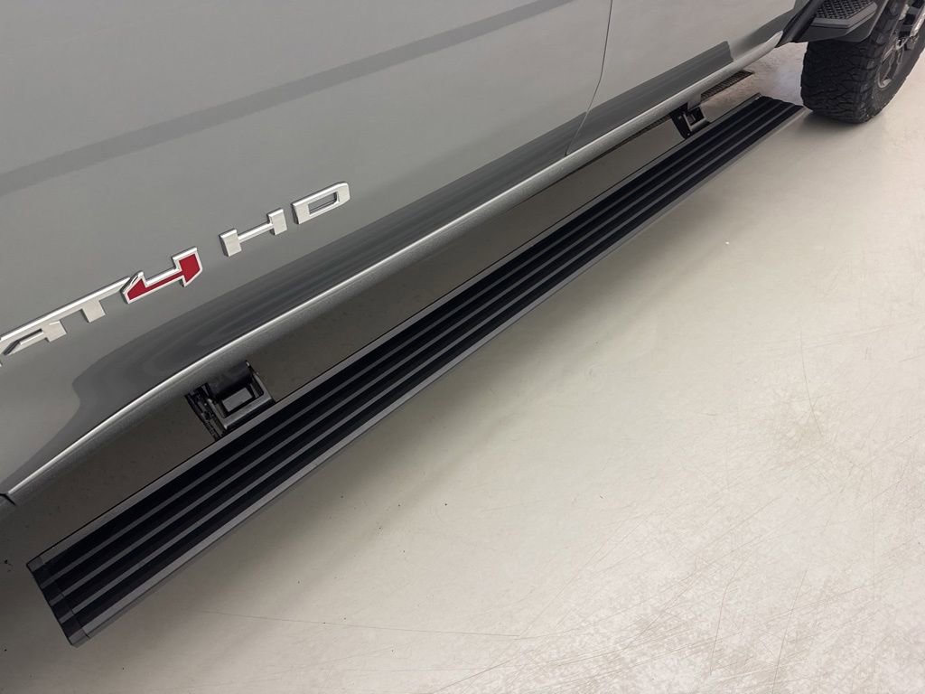 New 2026 GMC Sierra 2500 AT4 w/ AT4 Premium Plus Package AWD/4WD image 13