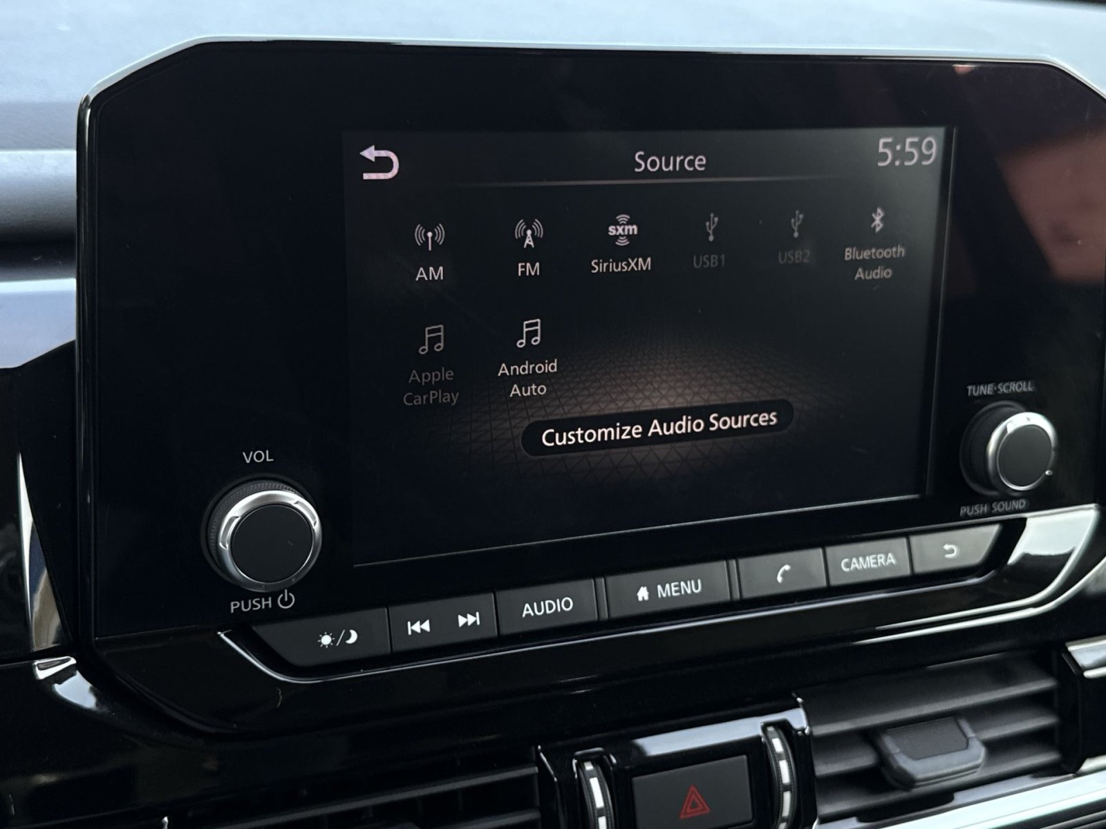Used 2022 Nissan Pathfinder SV AWD/4WD image 26