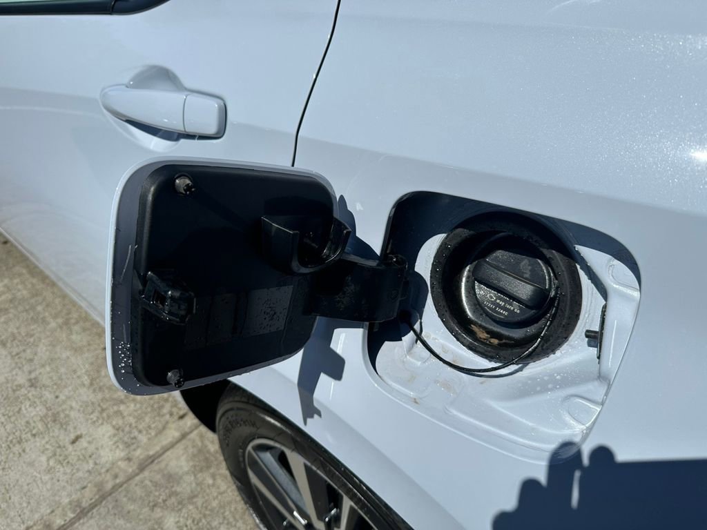 New 2025 Nissan Versa SV w/ Trunk Package image 29