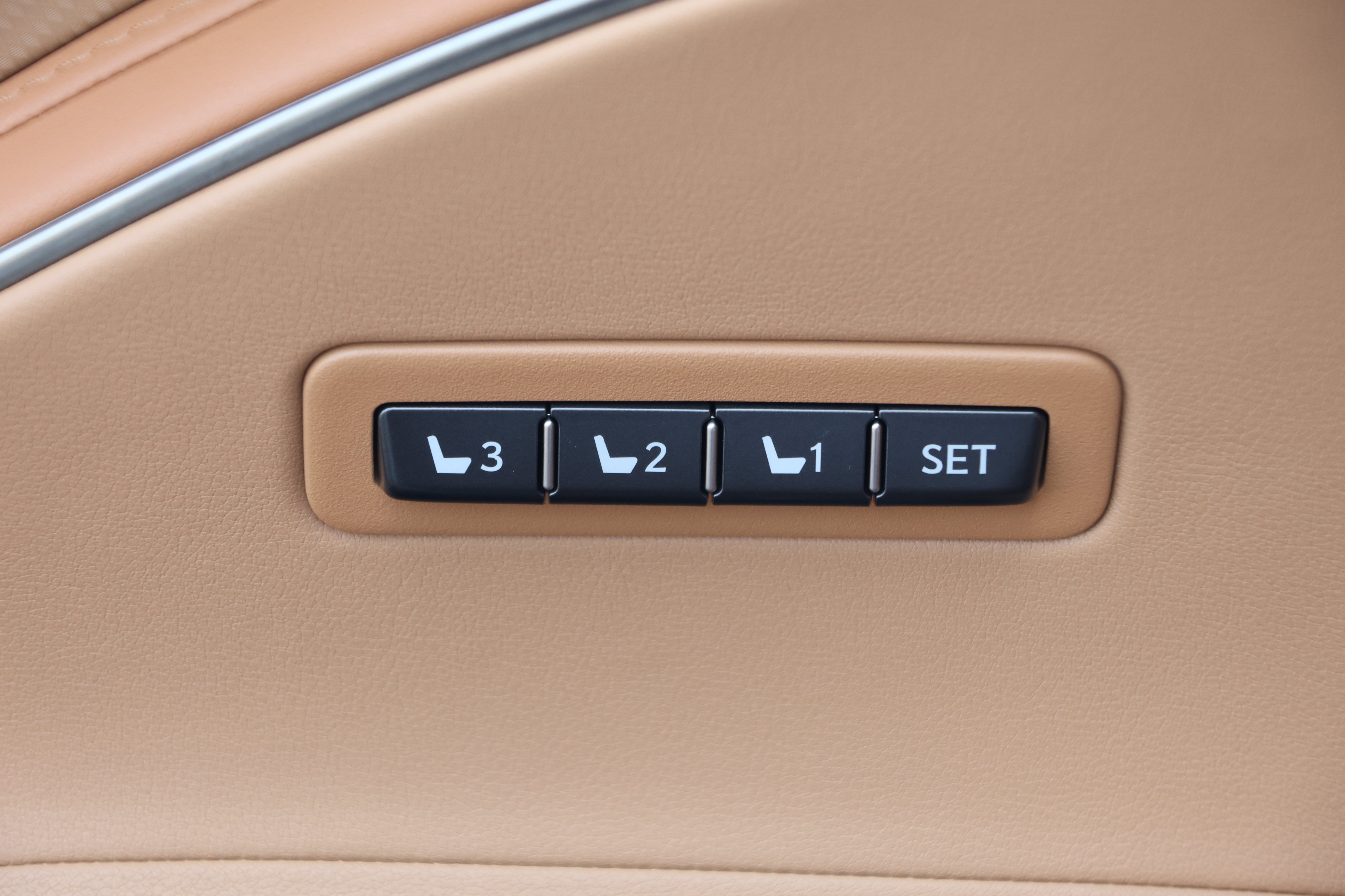Used 2021 Lexus LC 500 Convertible w/ Touring Package RWD image 13