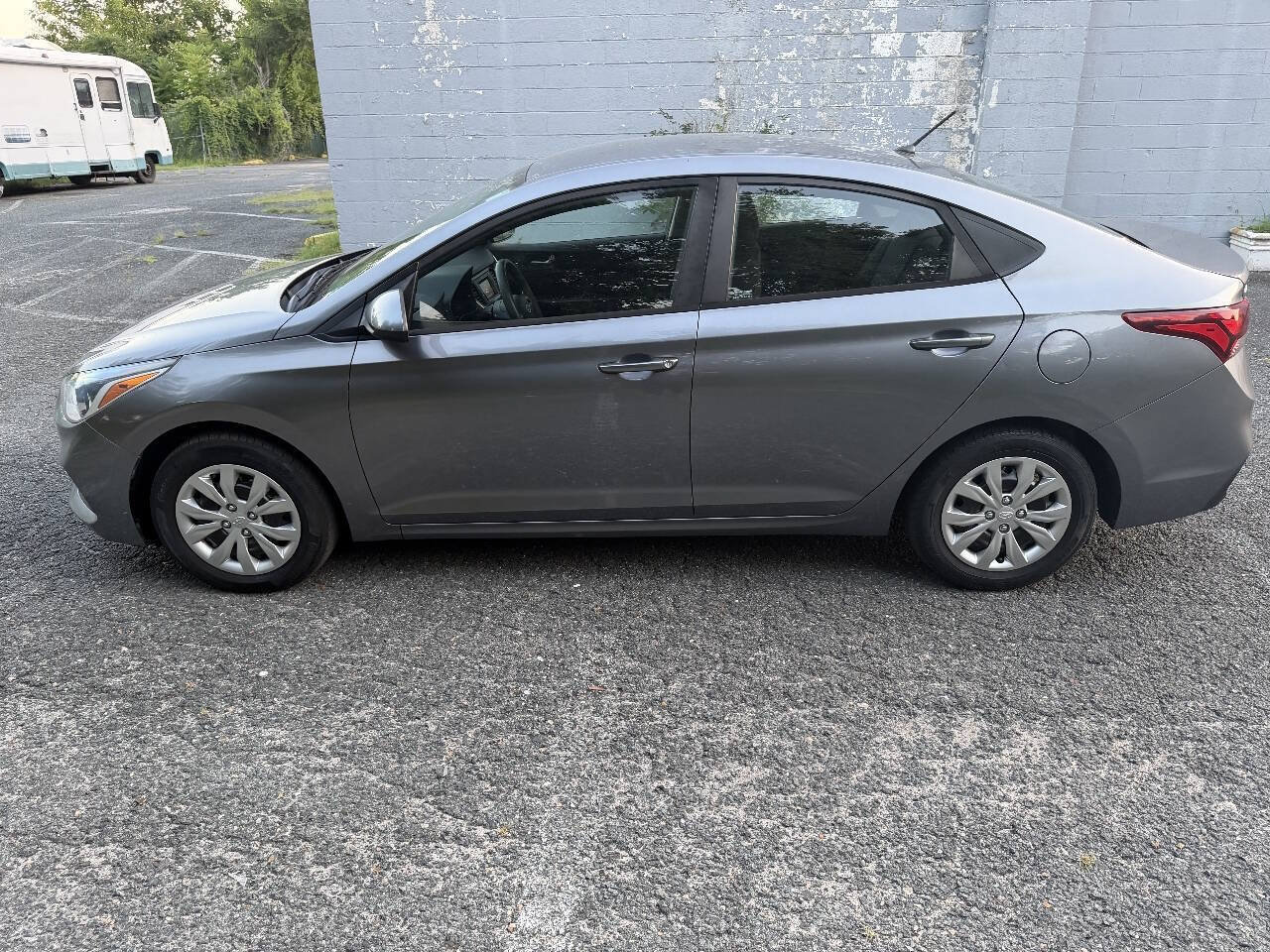 Used 2019 Hyundai Accent SE FWD image 10