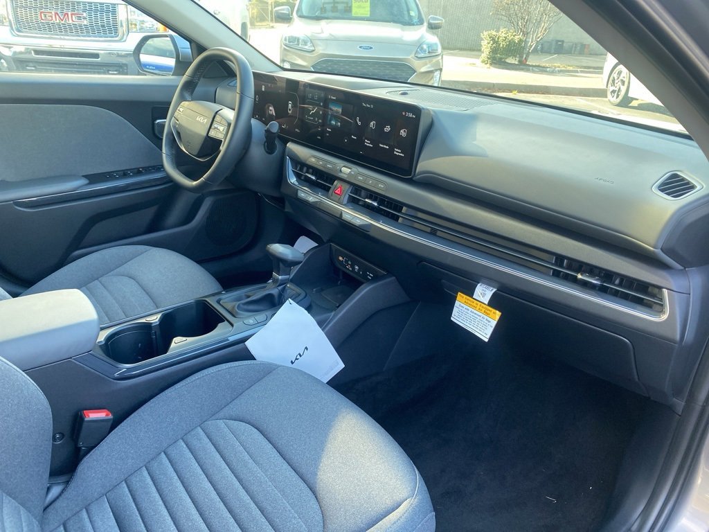 New 2025 Kia K4 EX image 23