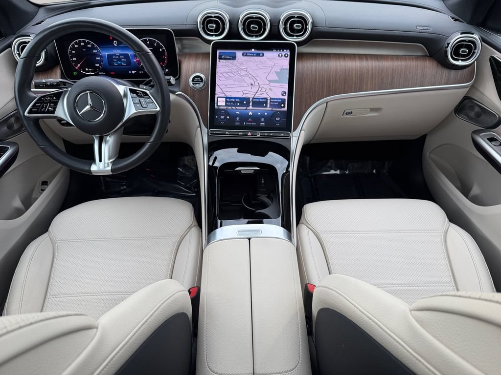 Used 2023 Mercedes-Benz GLC 300 4MATIC image 10