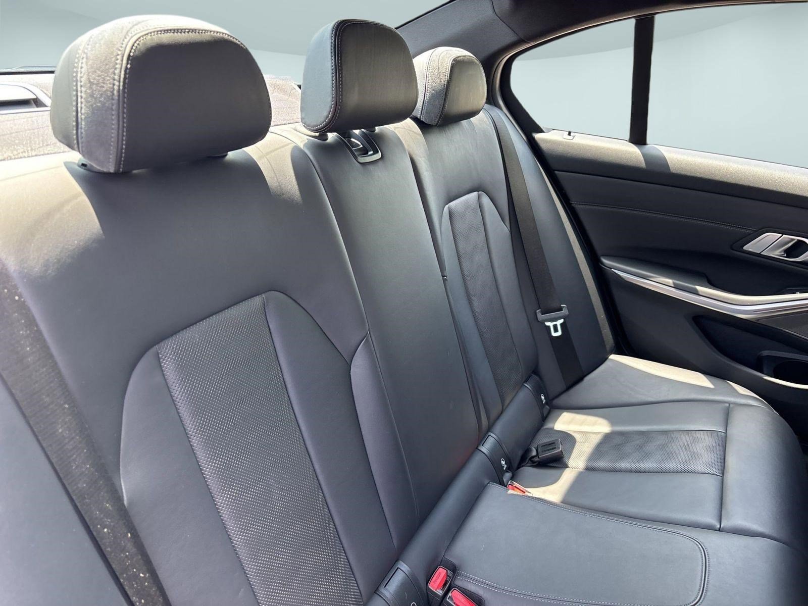 Used 2021 BMW M3 w/ Executive Package RWD image 29