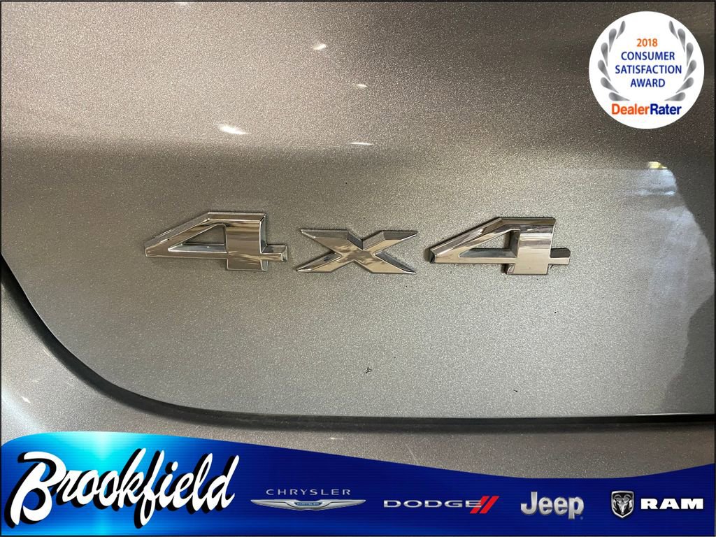 Used 2020 Jeep Compass Latitude w/ Popular Equipment Group AWD/4WD image 12