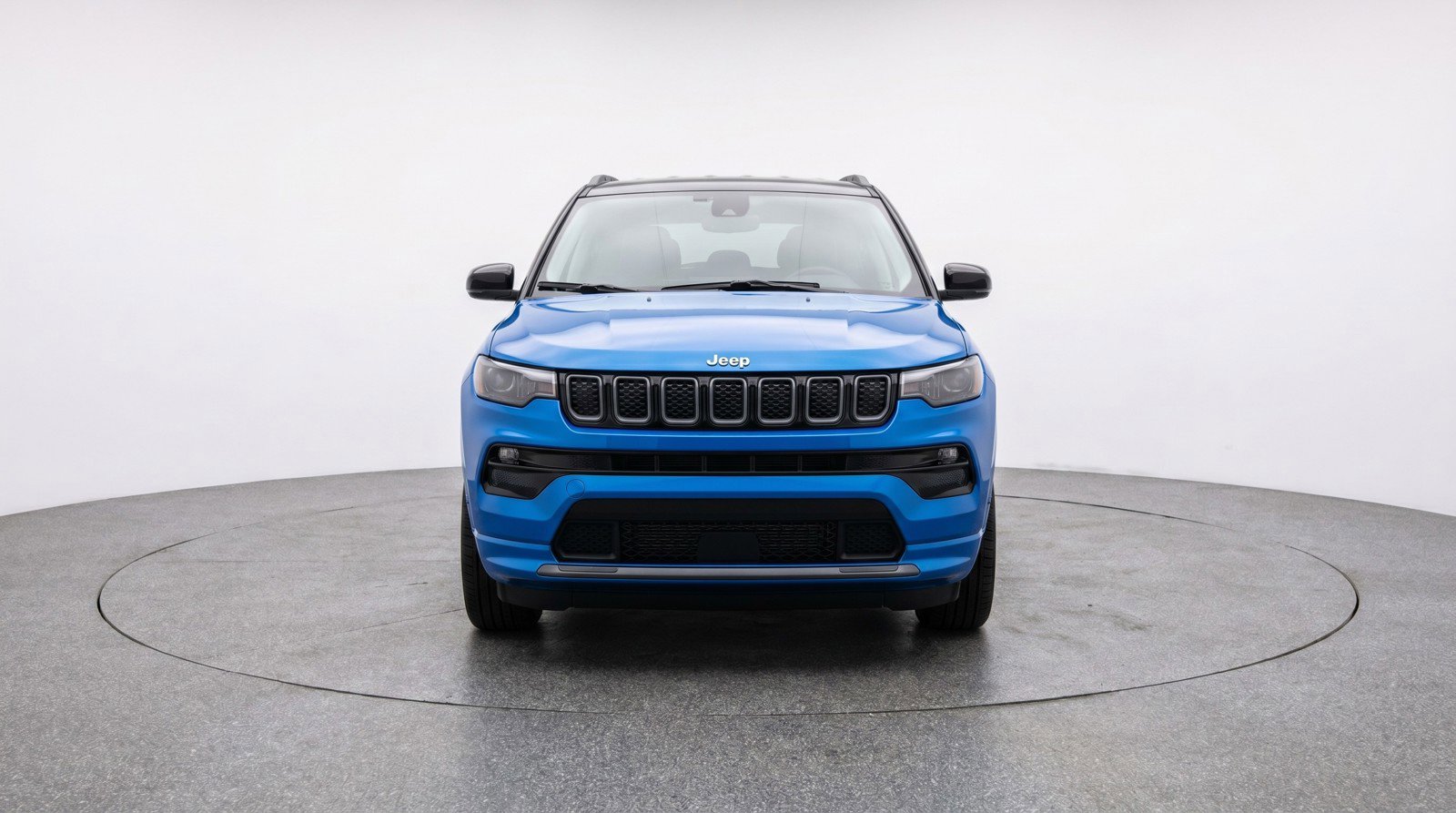 Used 2025 Jeep Compass Limited AWD/4WD image 2