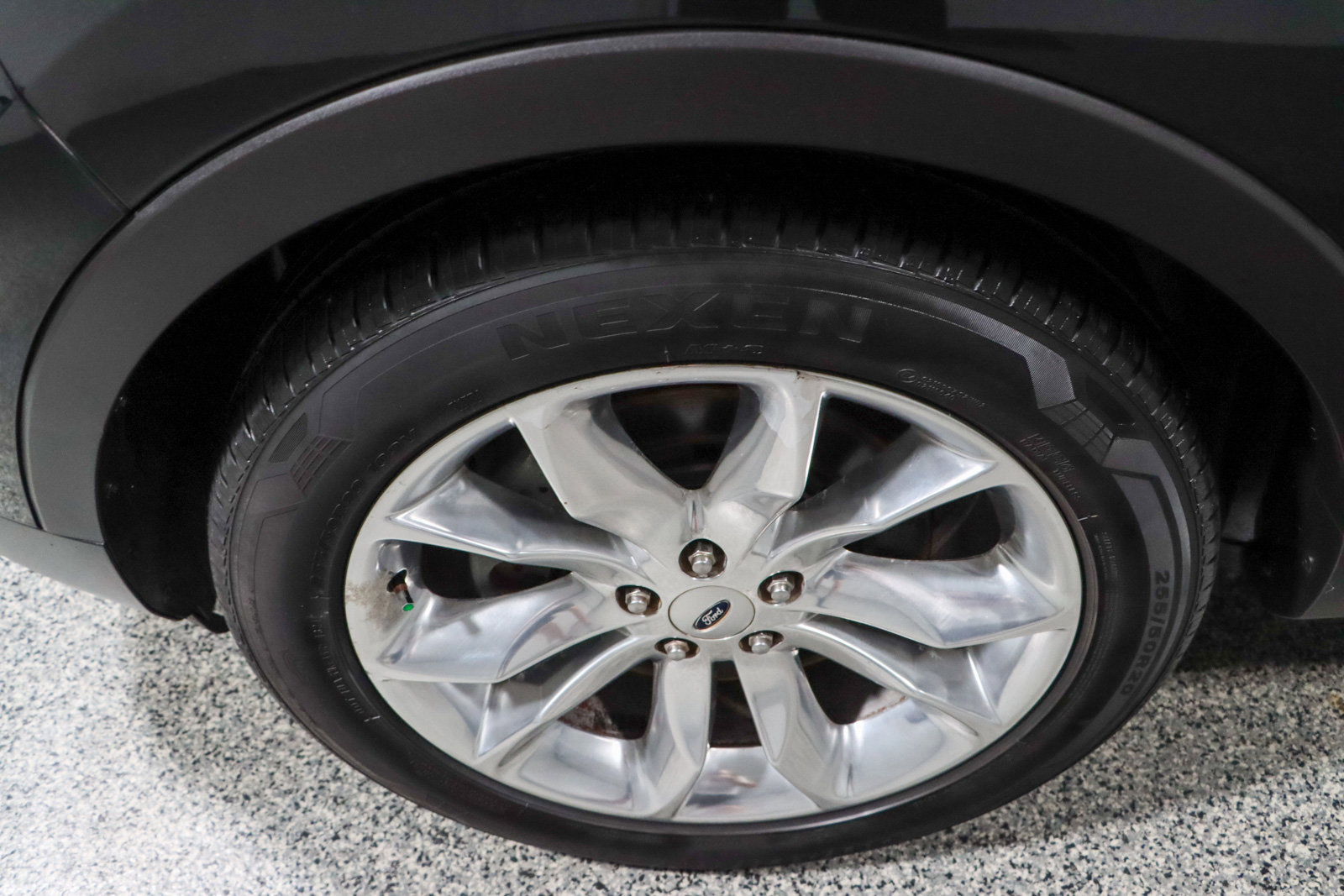 Used 2014 Ford Explorer XLT w/ Equipment Group 202A image 11