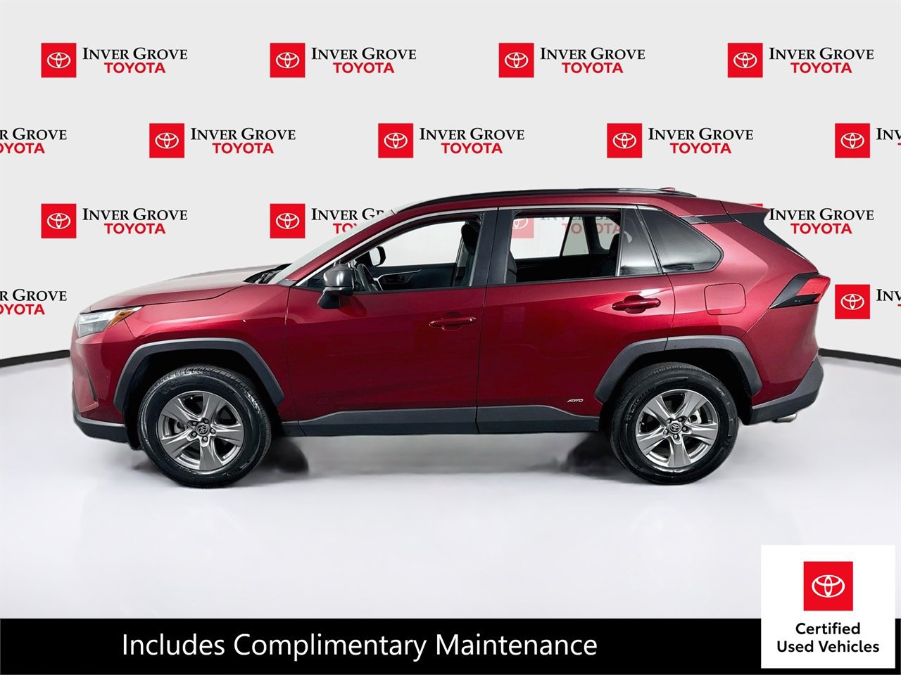 Certified 2025 Toyota RAV4 LE AWD/4WD image 8