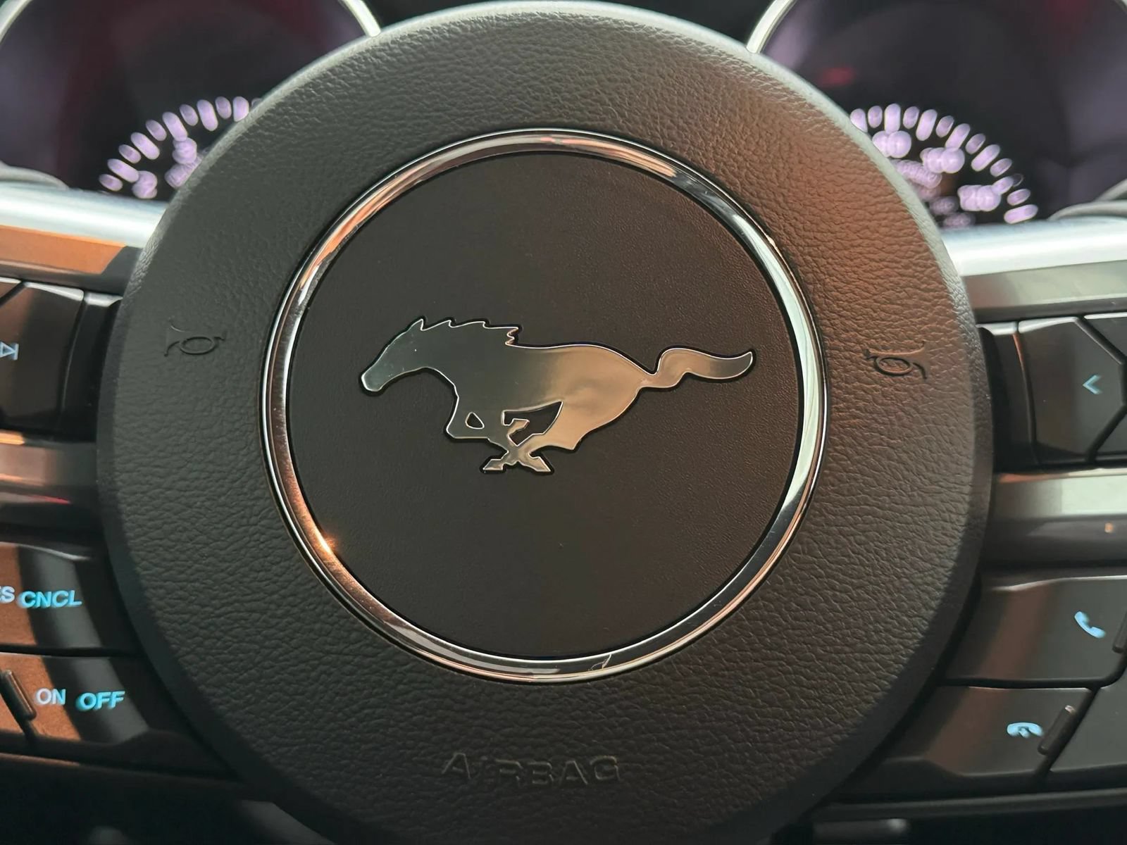 Used 2022 Ford Mustang GT RWD image 28