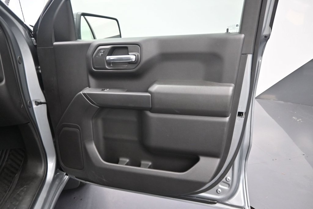 Used 2026 Chevrolet Silverado 1500 Custom w/ LPO, Dark Essentials Package AWD/4WD image 24