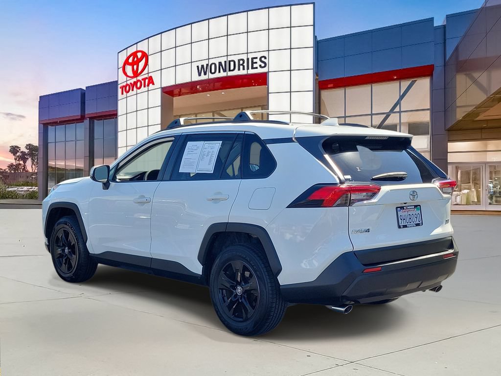Used 2019 Toyota RAV4 XLE w/ Convenience Package FWD image 6