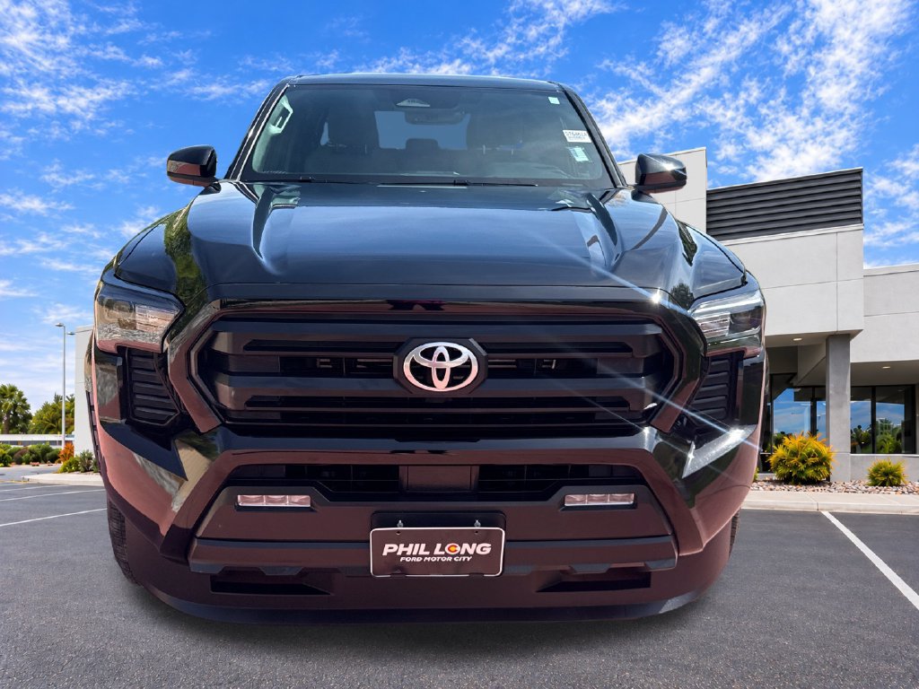 Used 2026 Toyota Tacoma SR5 AWD/4WD image 2