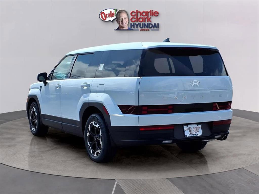 New 2026 Hyundai Santa Fe SE image 3