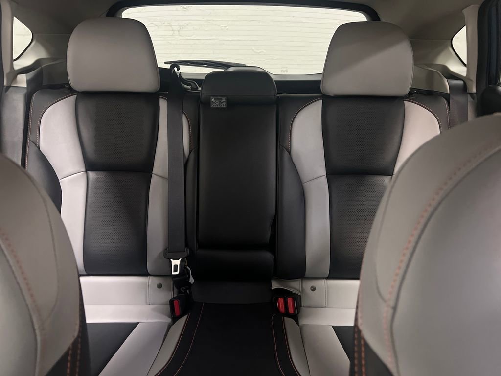 Used 2020 Subaru Crosstrek 2.0i Limited w/ Moonroof Package w/Navigation AWD/4WD image 28