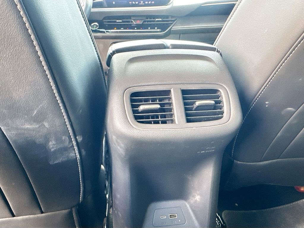 Used 2024 Buick Envision Sport Touring image 23