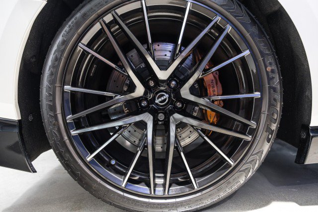 Used 2023 Nissan GT-R Premium w/ Premium Interior Package AWD/4WD image 47