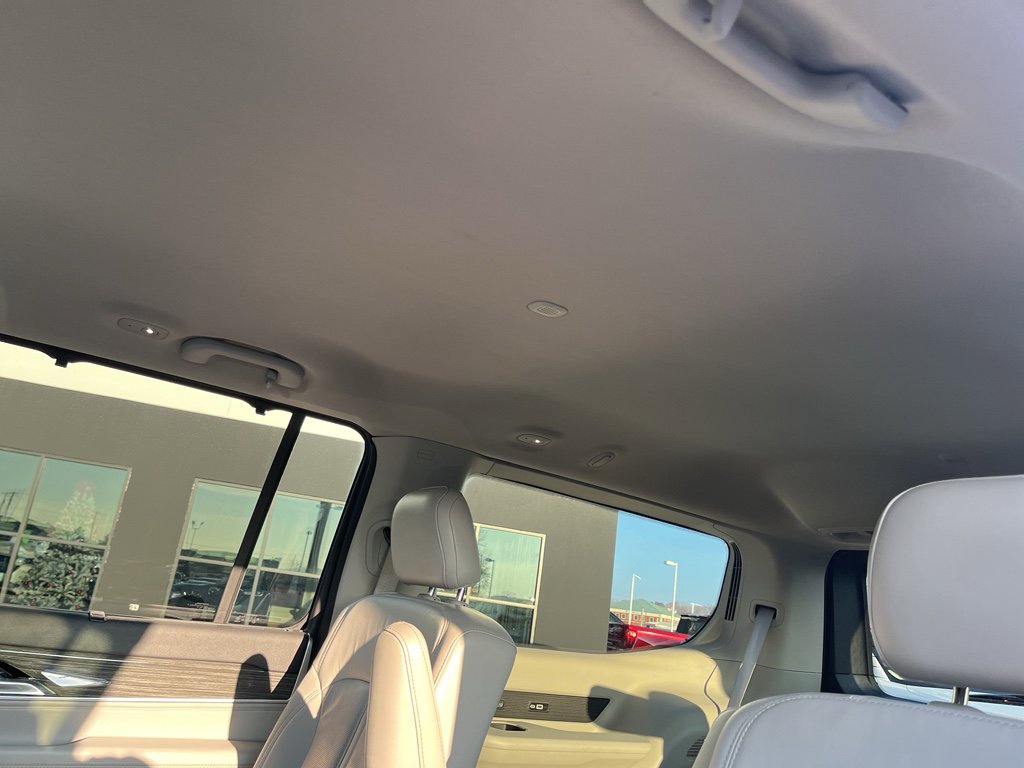 Used 2022 Jeep Wagoneer Series III w/ Convenience Group I image 30