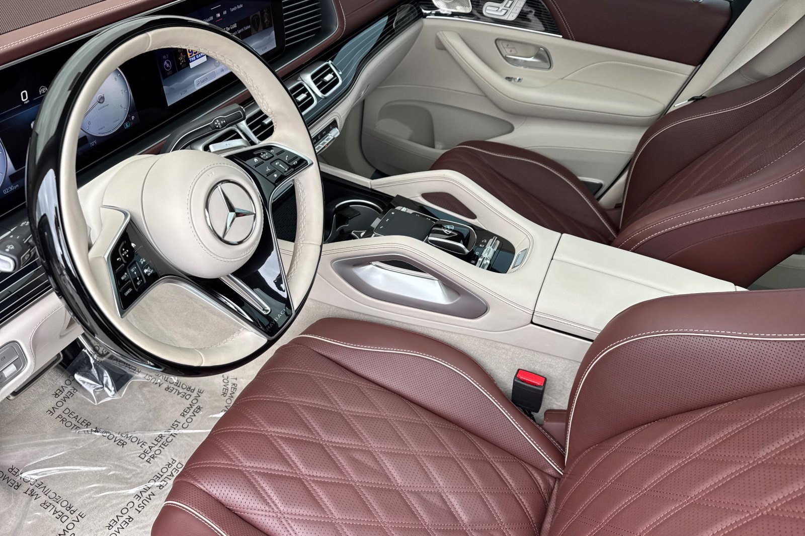 Used 2025 Mercedes-Benz Maybach GLS 600 4MATIC image 4