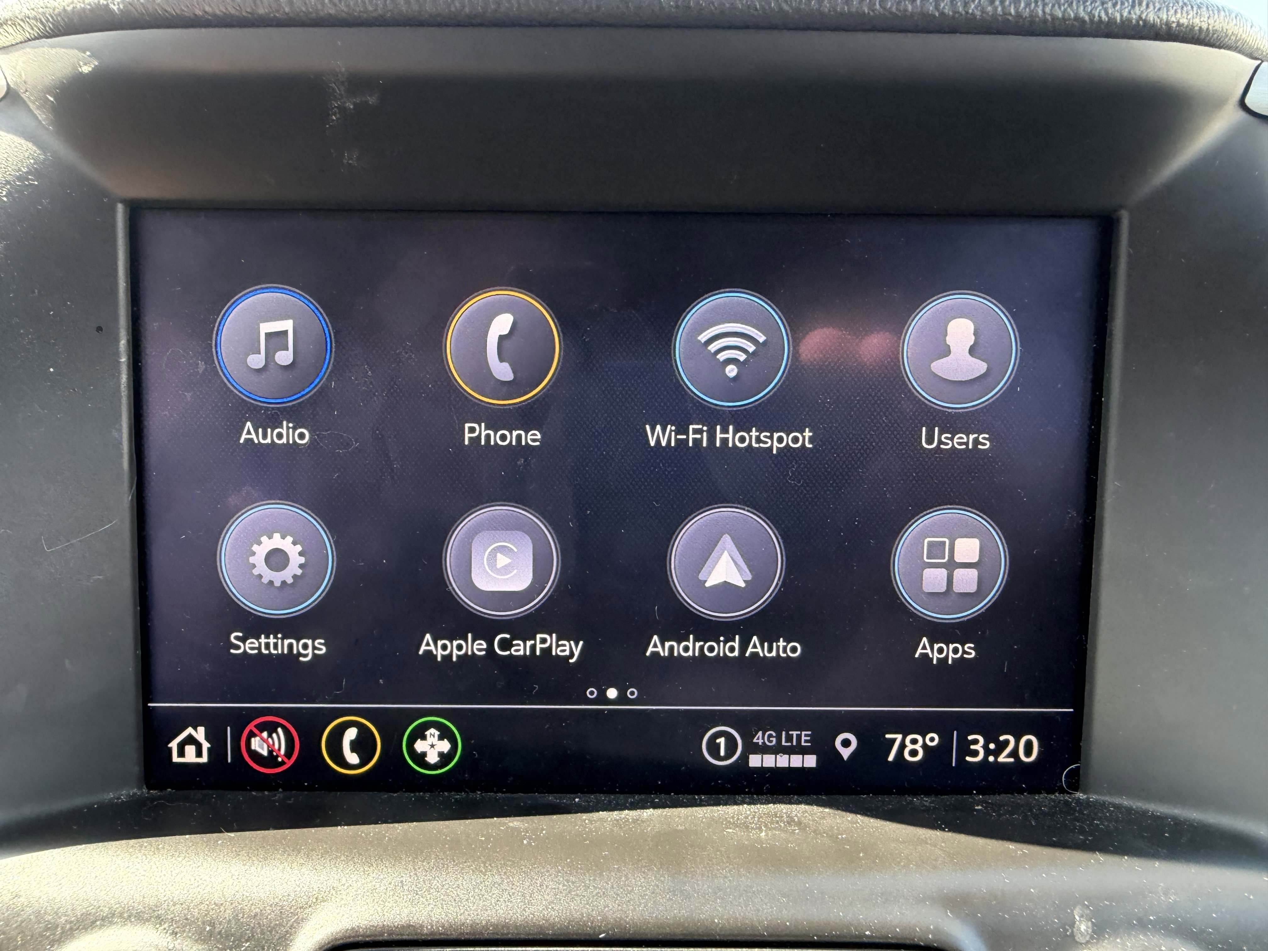 Used 2023 GMC Terrain SLT image 17