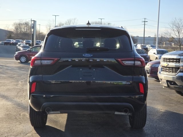 Used 2024 Ford Escape ST-Line image 11