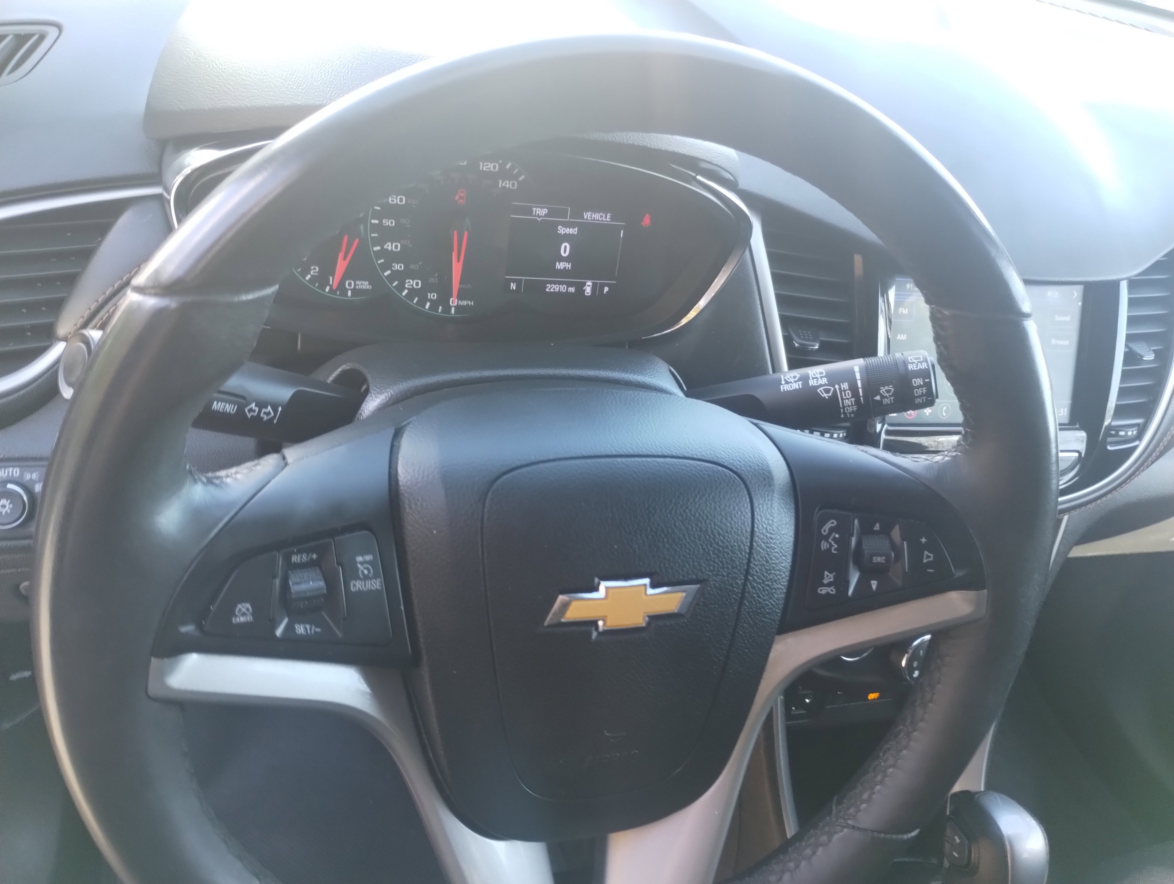 Used 2020 Chevrolet Trax LT w/ LT Convenience Package image 11